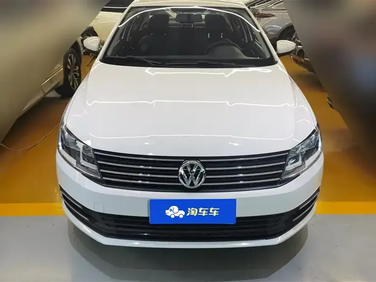 Volkswagen Lavida 1.6 L Auto Style