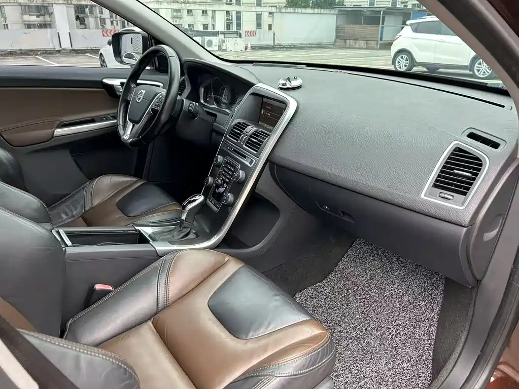 Volvo XC60 (Import) T5 Smart Grace