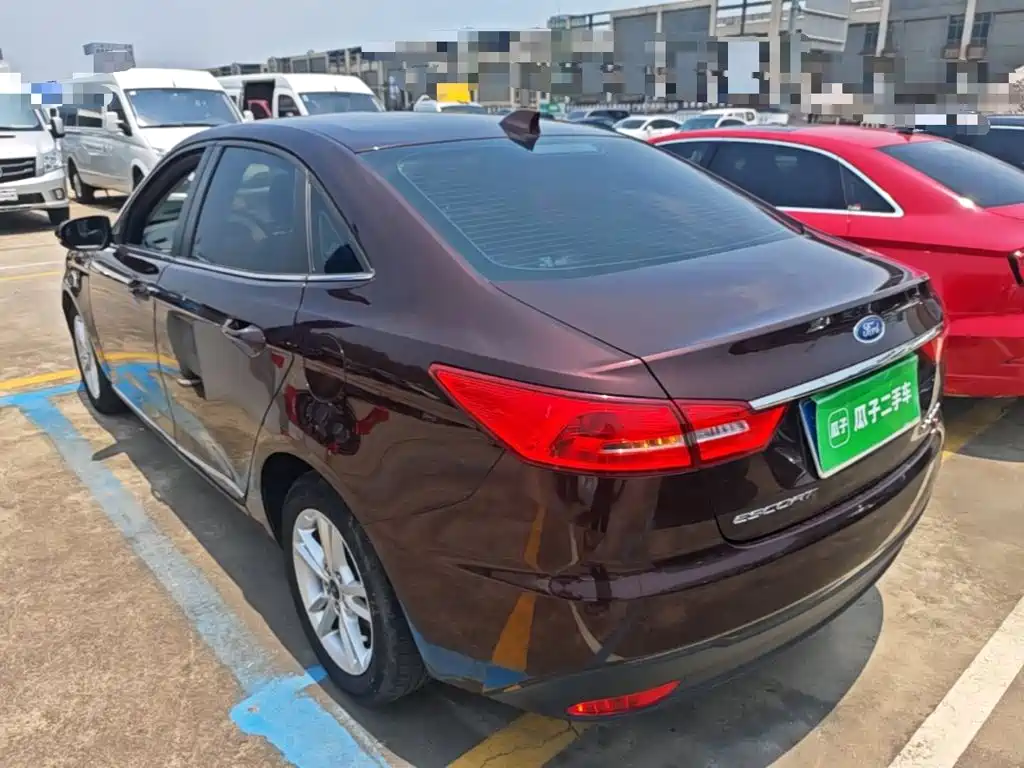 Escort Facelift 1.5 L Auto Joy CN-VI
