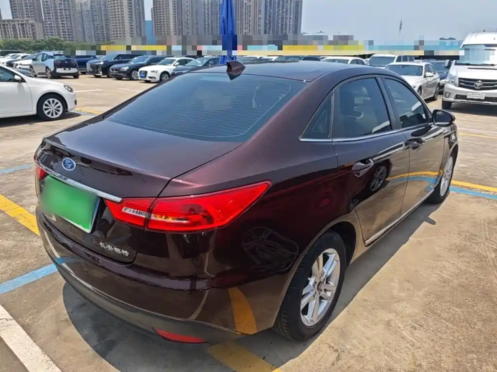 Escort Facelift 1.5 L Auto Joy CN-VI
