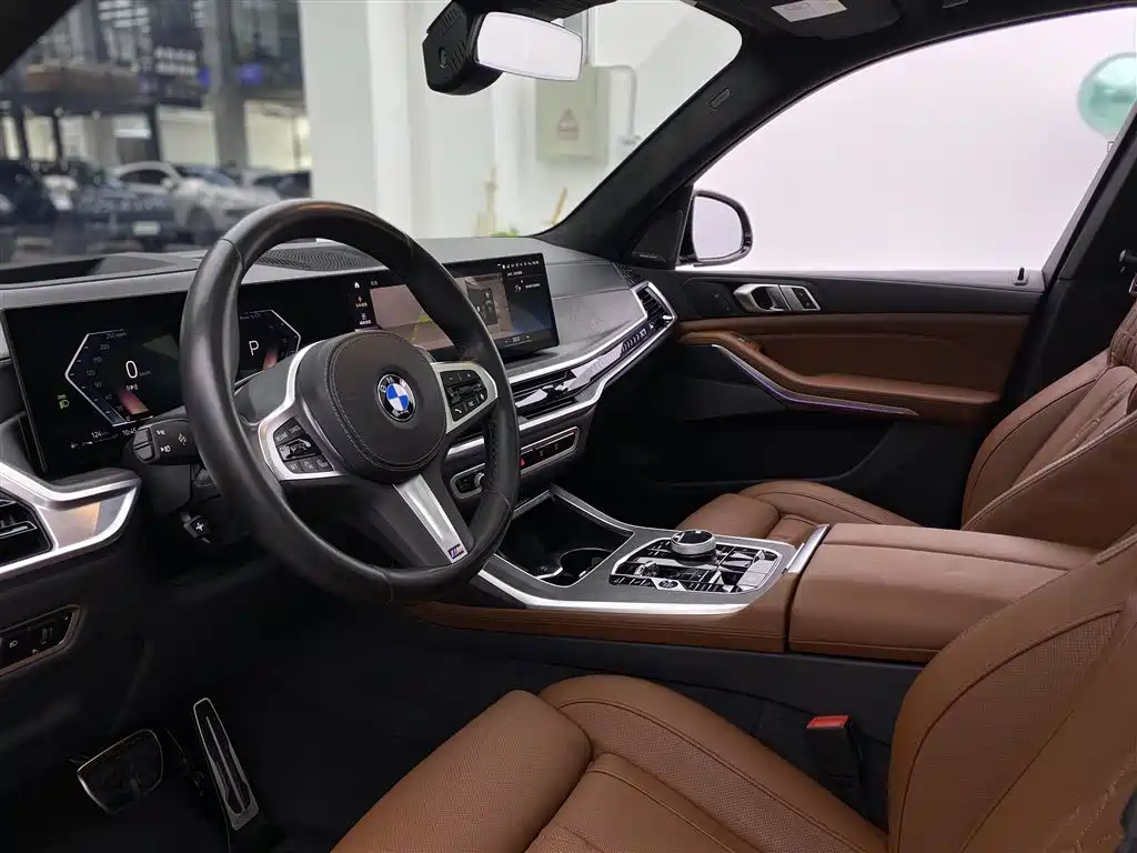 BMW X7 xDrive40 i Premium M Sport Package