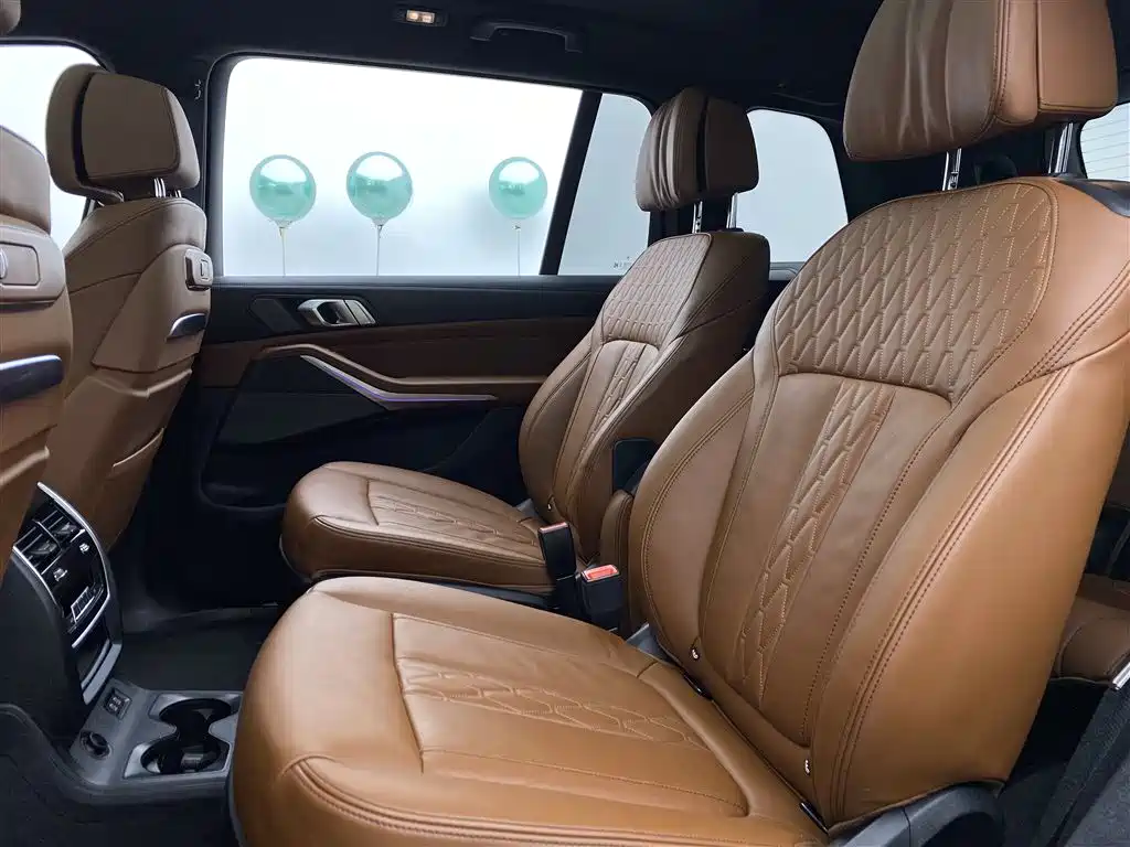 BMW X7 xDrive40 i Premium M Sport Package