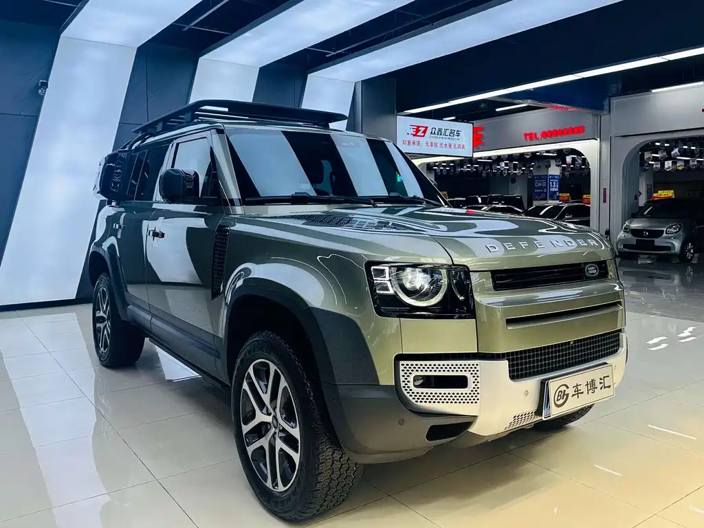 Land Rover Defender 110 P400 Dark Special Edition