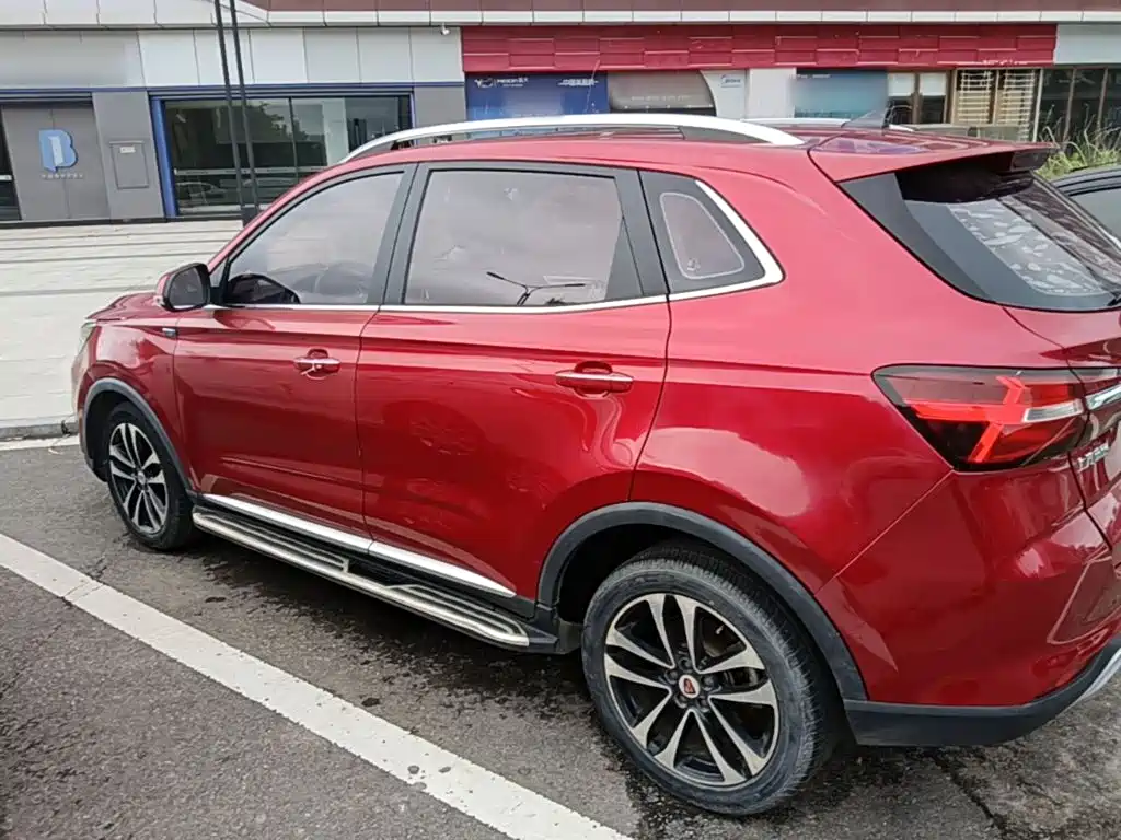 Roewe RX3 1.6 L CVT Flagship