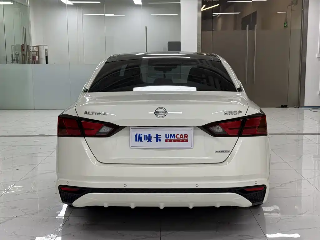 Teana 2.0 L XL Comfort