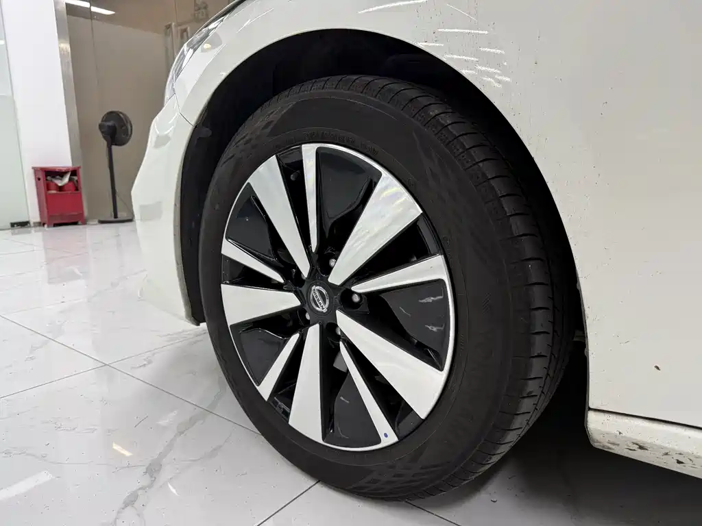 Teana 2.0 L XL Comfort