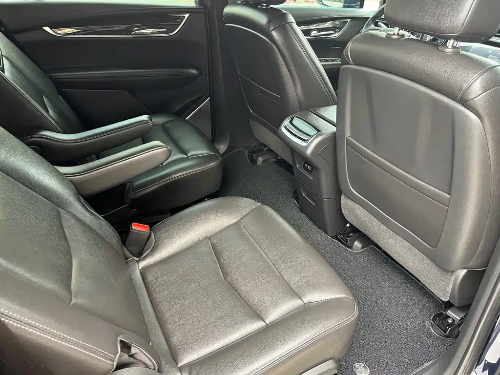 Cadillac XT6 2.0 T 6-seat 2 WD Luxury