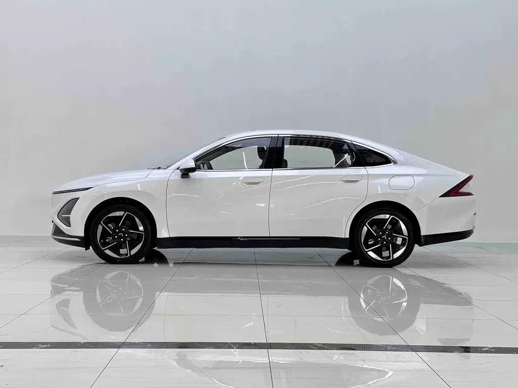 Wuling Starlight 五菱星光 2025款 150 km 智能进阶型