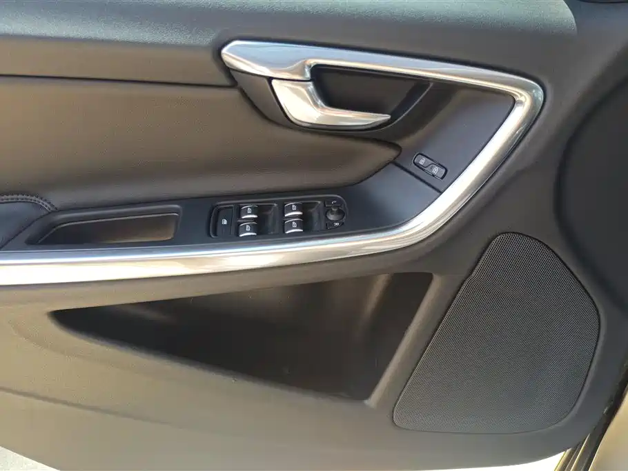 Volvo S60 S60 L T4 Smart Vision