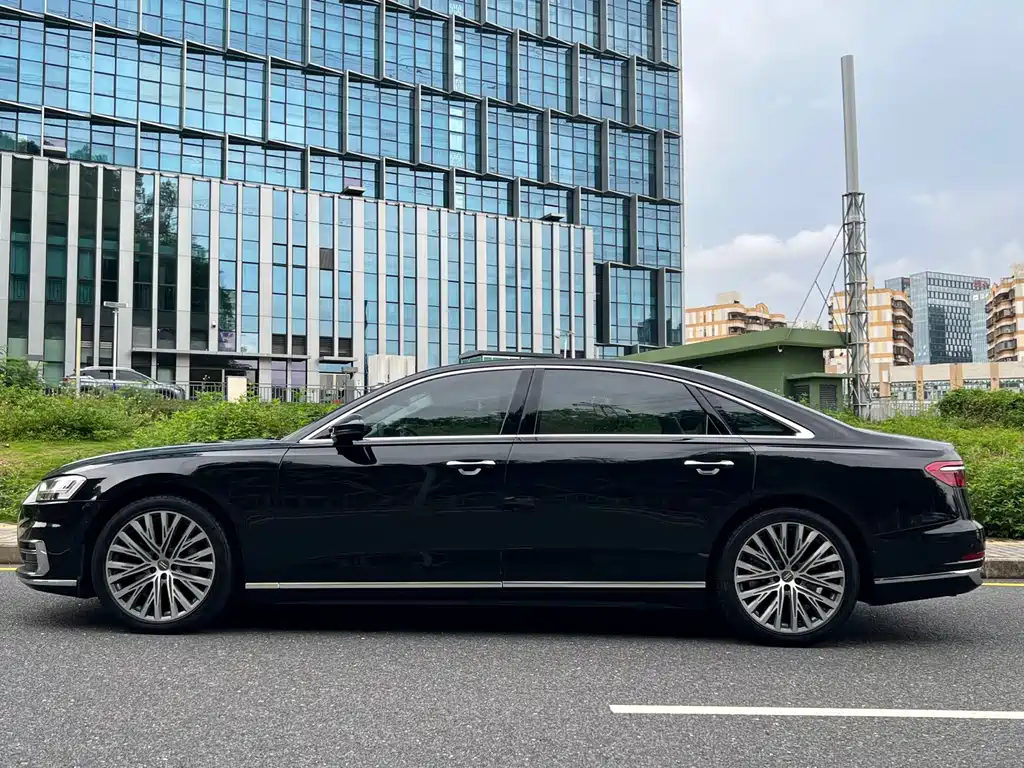 Audi A8 A8 L 55 TFSI quattro Luxury