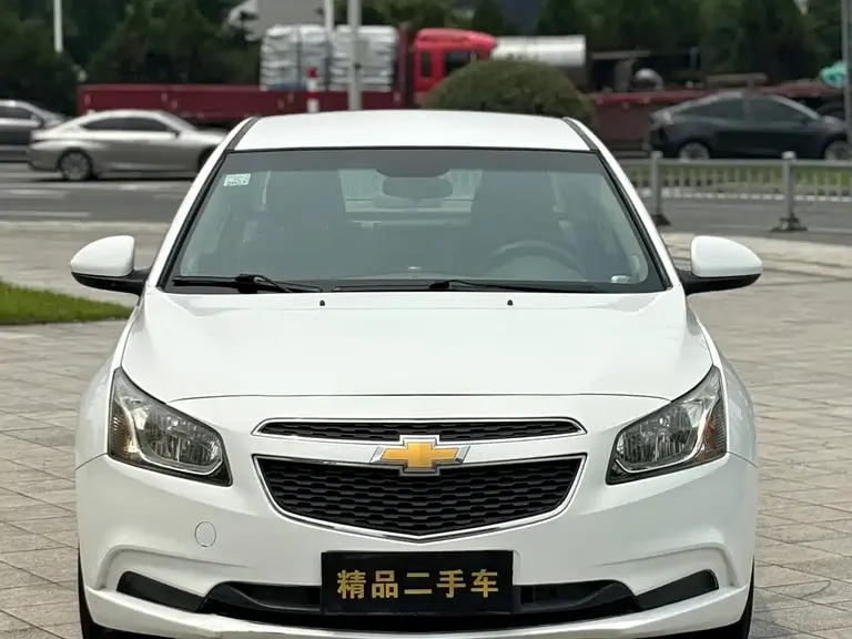 Chevrolet Cruze 1.5 L Classic SL MT