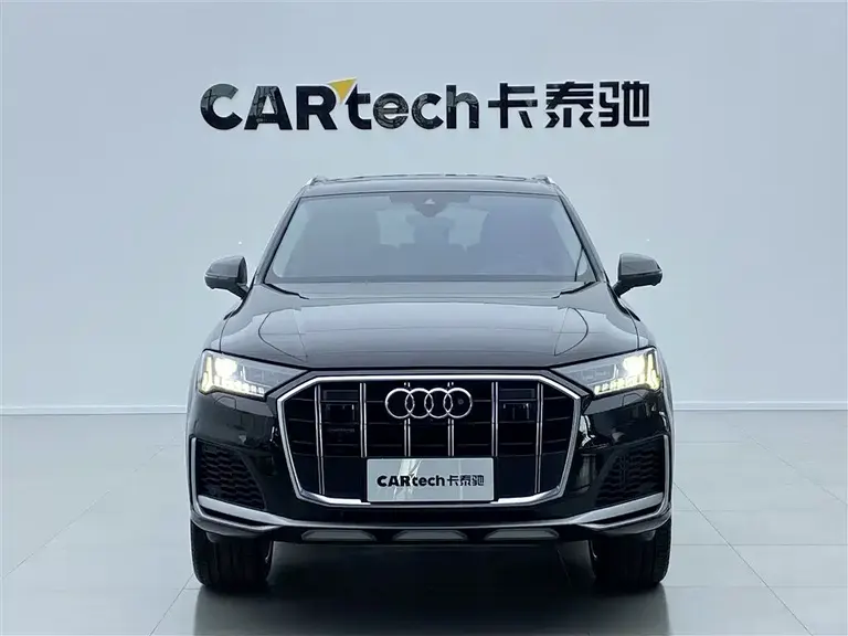 Audi Q7 55 TFSI quattro S Distinguished