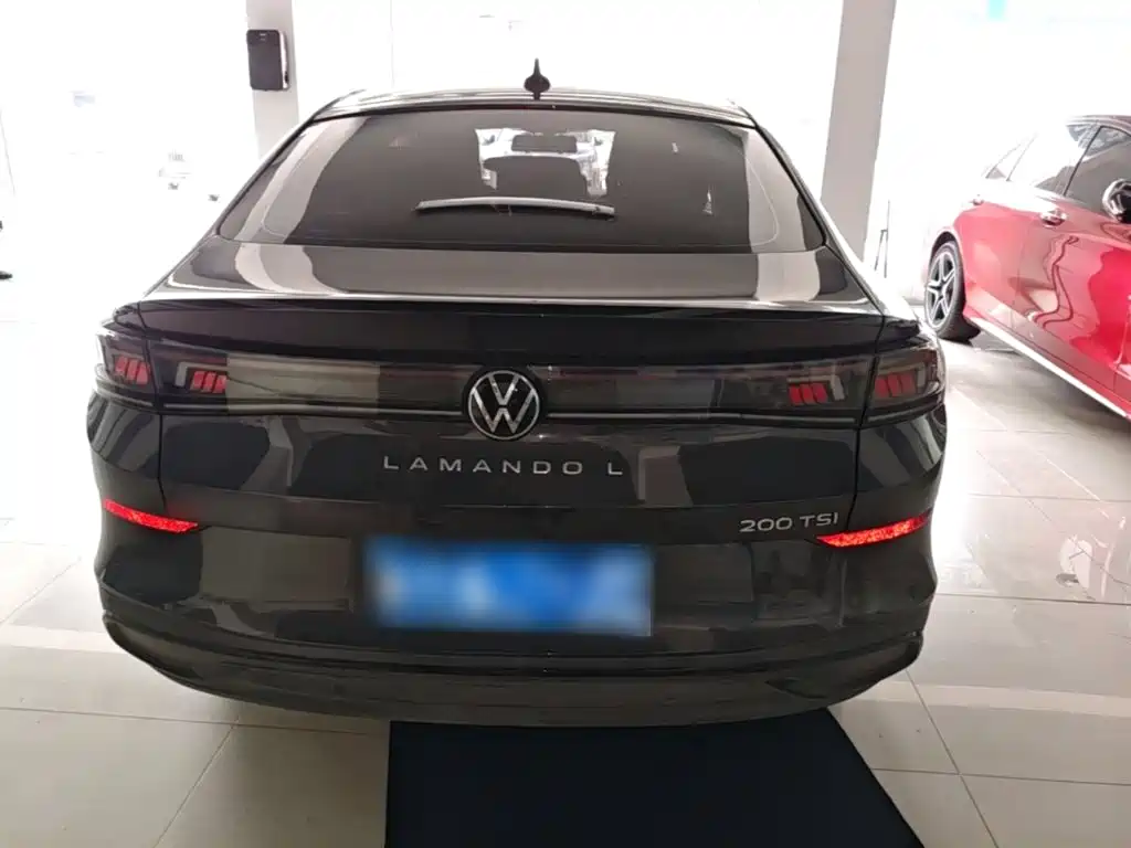 Lamando Lamando L 200 TSI DSG