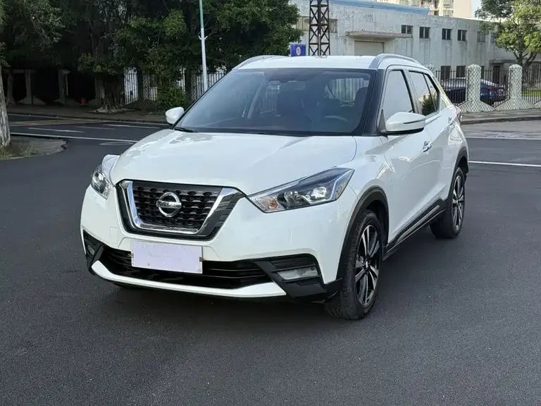 Nissan Kicks 1.5 L XV CVT Connected Luxury