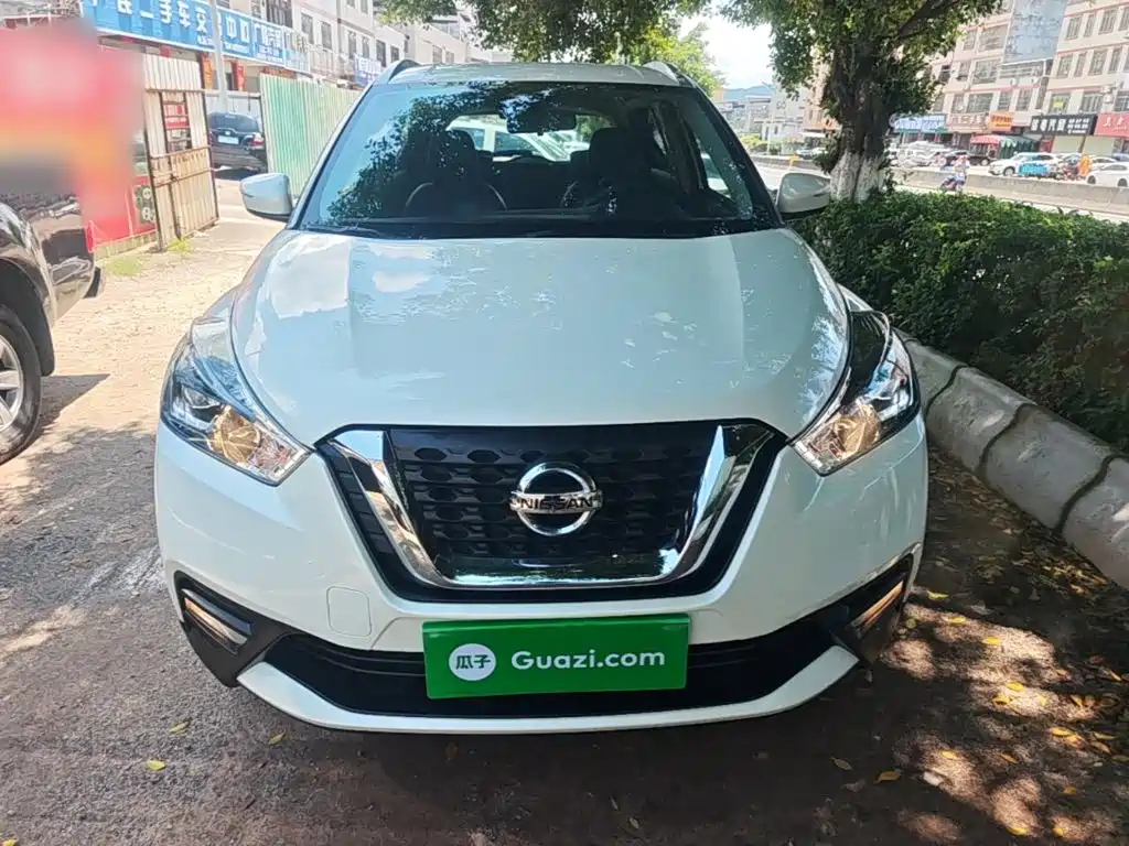 Kicks 1.5 L XV CVT Connected Luxury