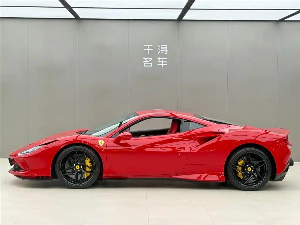 Ferrari F8 Tributo 3.9 T V8