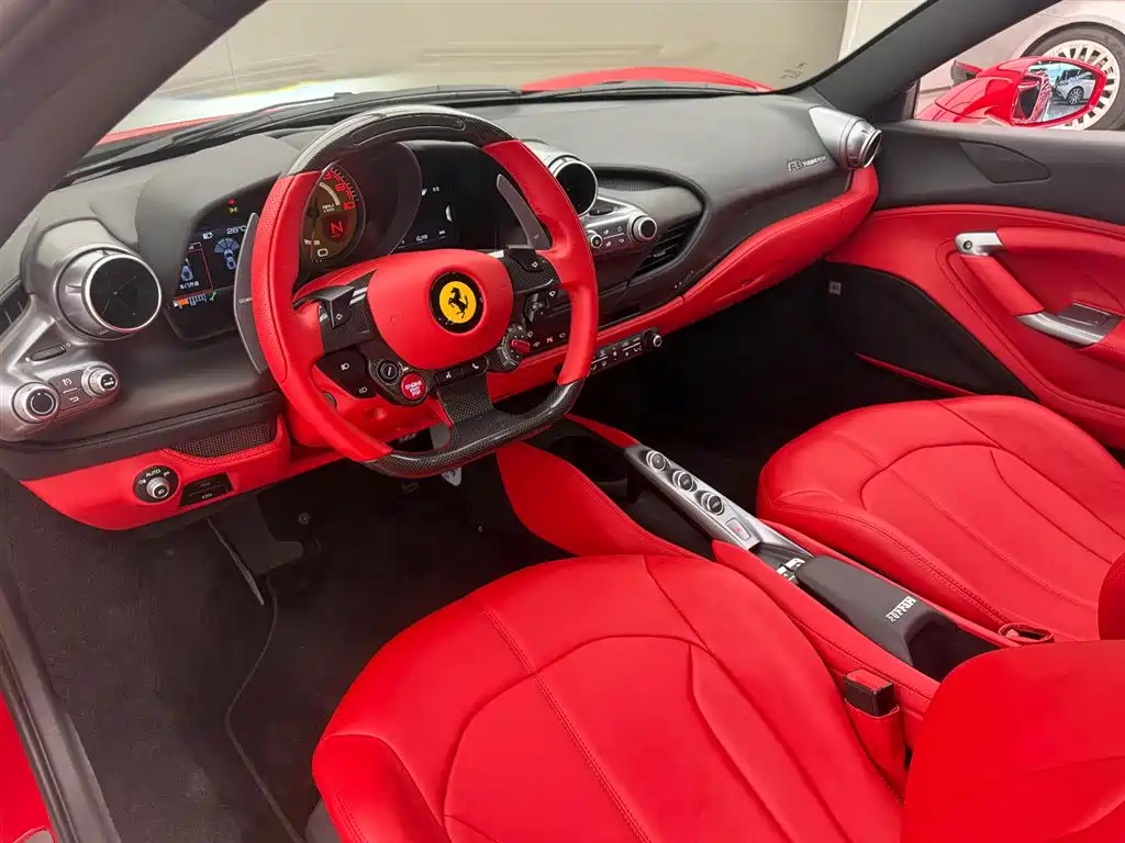 Ferrari F8 Tributo 3.9 T V8