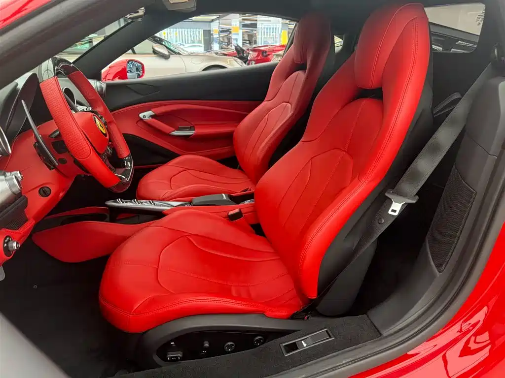 Ferrari F8 Tributo 3.9 T V8