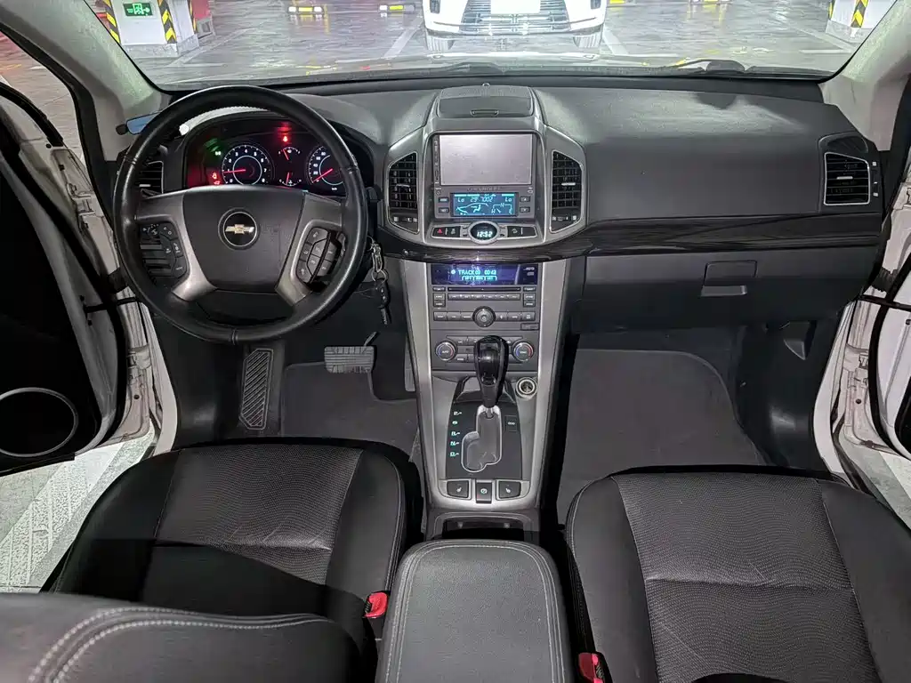 Captiva 2.4 L 4 WD Flagship 7-seat