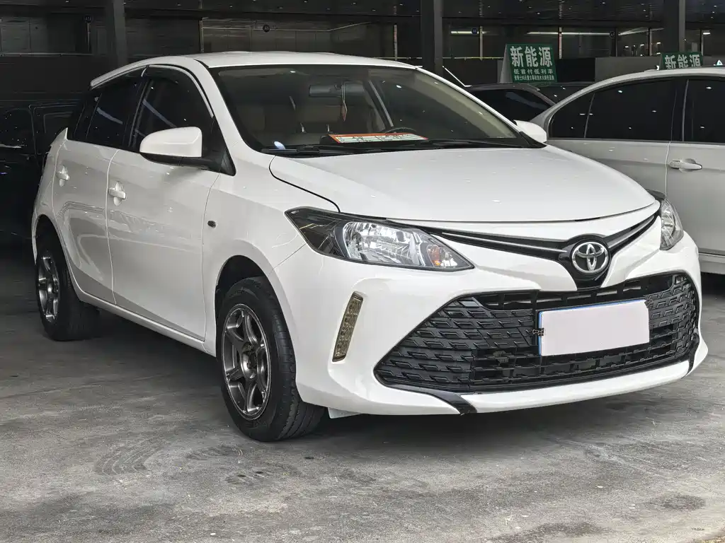Vios FS 1.5 L CVT Sharp Speed
