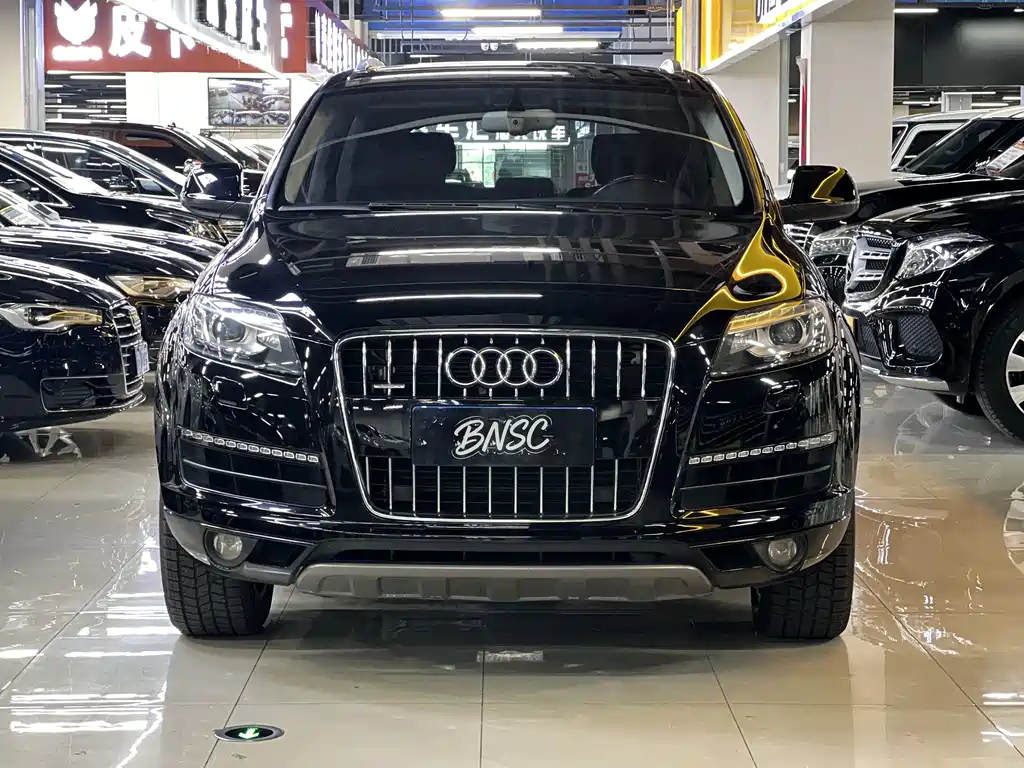 Audi Q7 奥迪Q7 2012款 3.0 TFSI 进取型200 kW