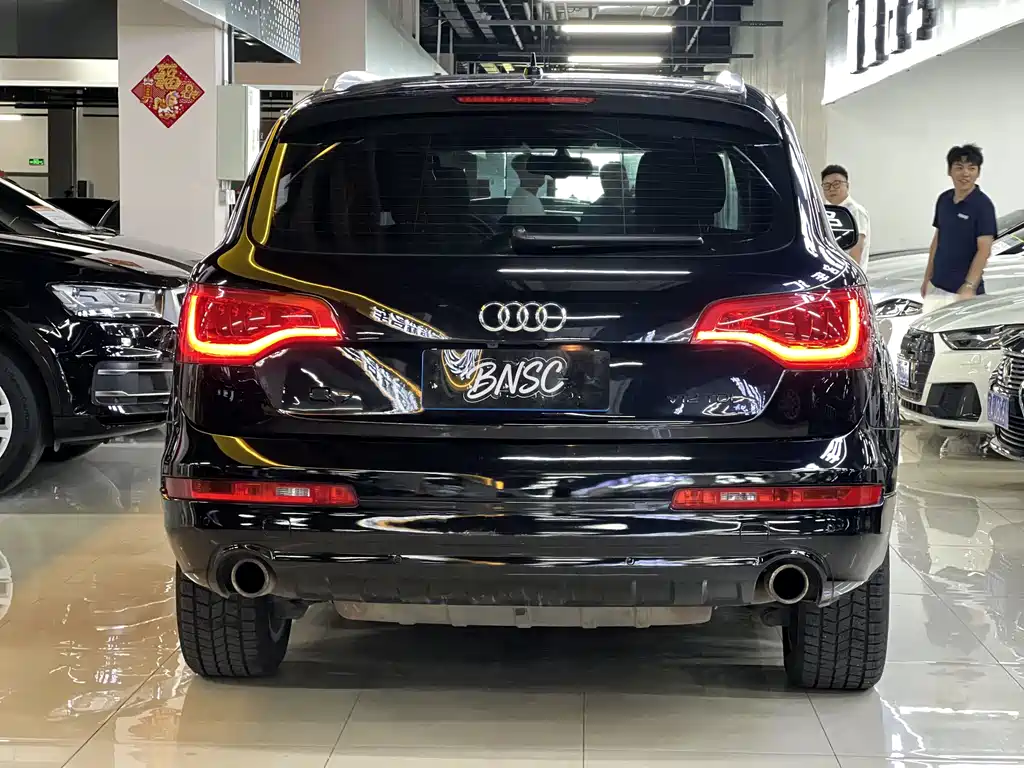 Audi Q7 奥迪Q7 2012款 3.0 TFSI 进取型200 kW