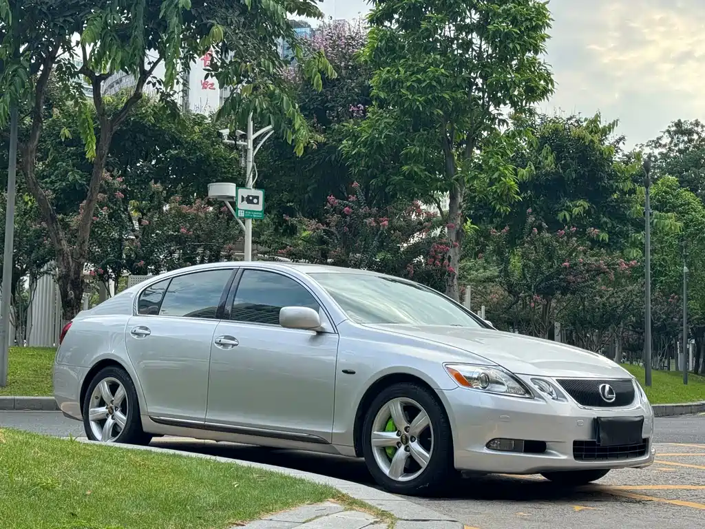 Lexus GS 300