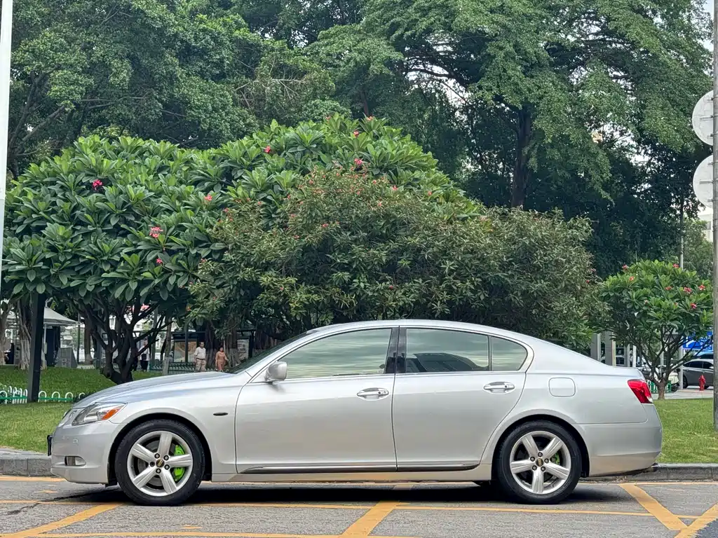 Lexus GS 300