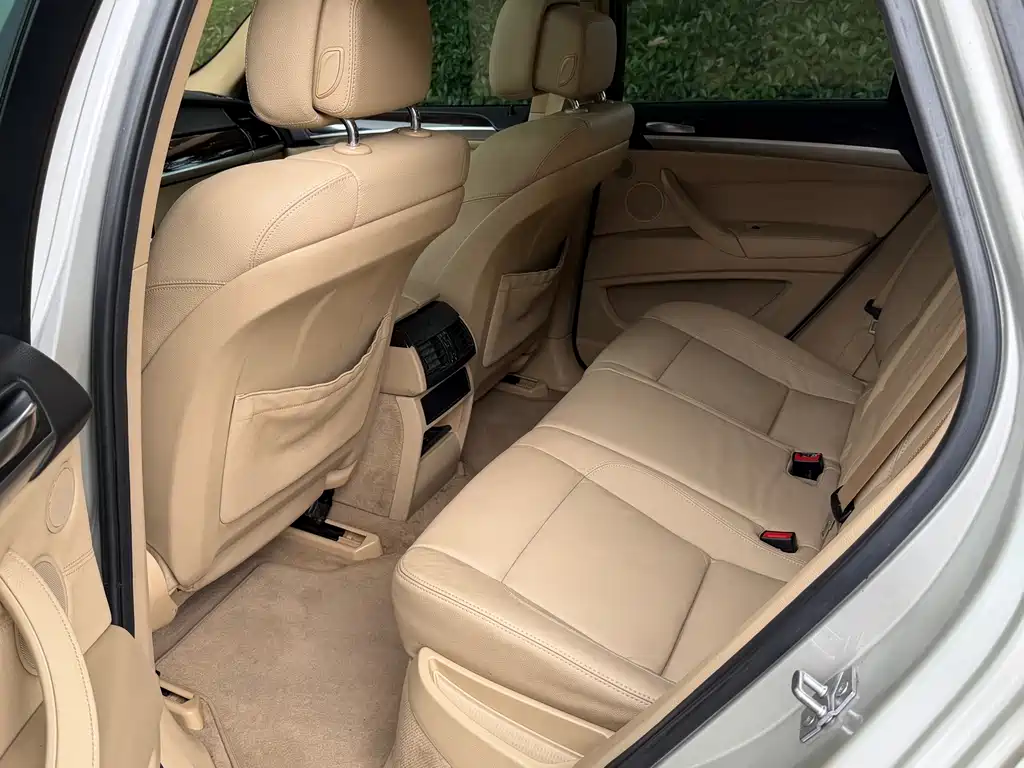 BMW X6 xDrive35 i