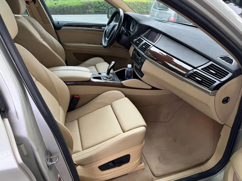 BMW X6 xDrive35 i