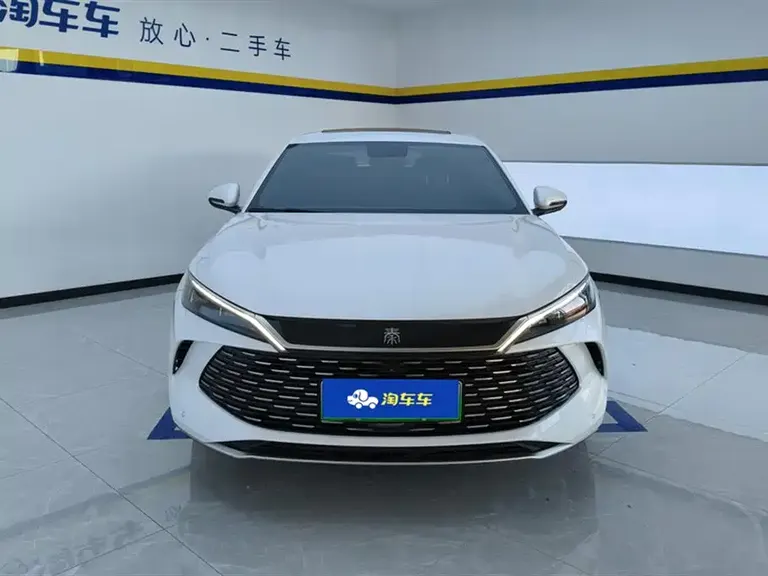 BYD Qin L DM-i 120 KM Leading