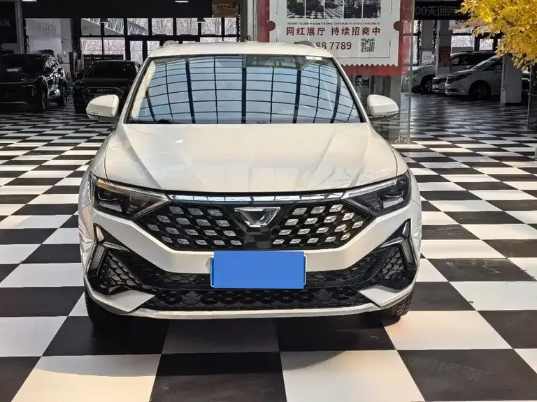 Jetta VS5 280 TSI Auto Progressive
