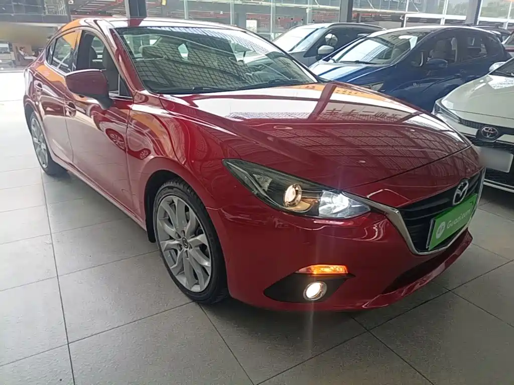 Mazda 3 Axela Sedan 2.0 L Auto Sport