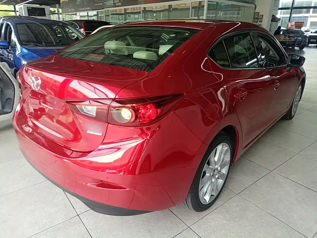 Mazda 3 Axela Sedan 2.0 L Auto Sport