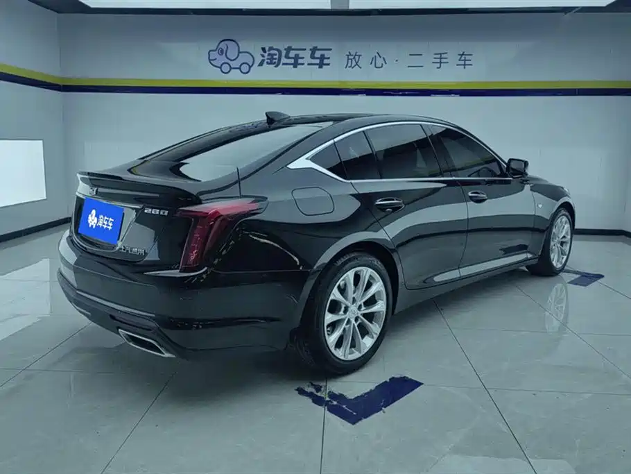 Cadillac CT5 28 T Luxury (Standard)