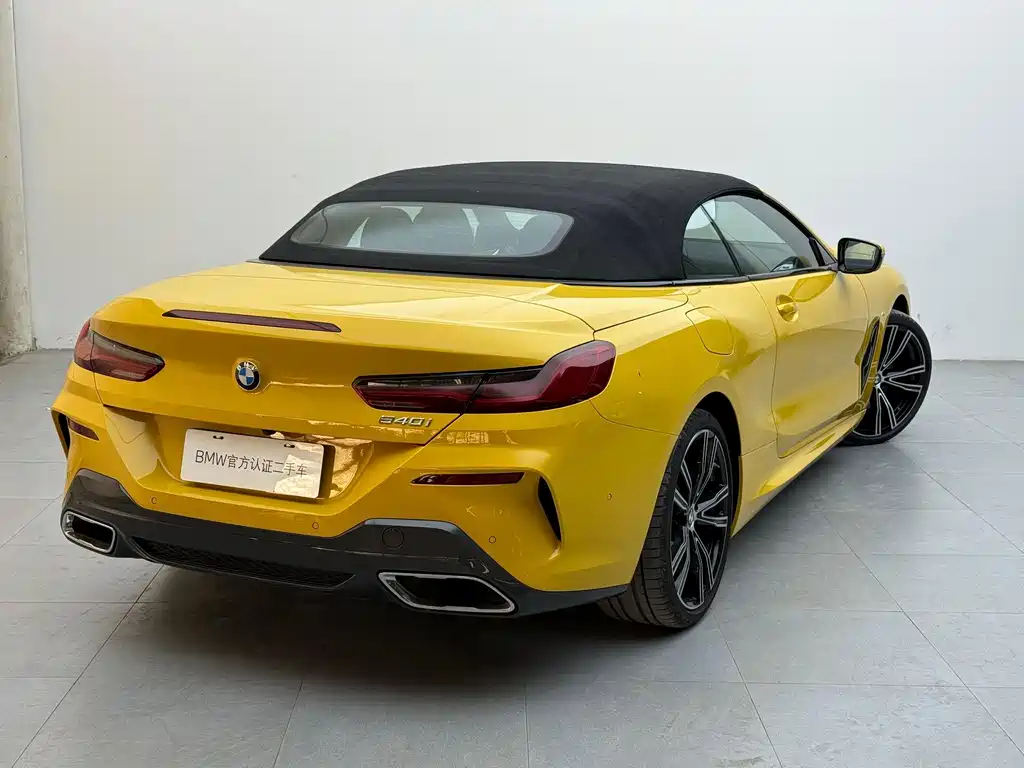 BMW 8 Series 840 i Convertible Coupe M Sport Package