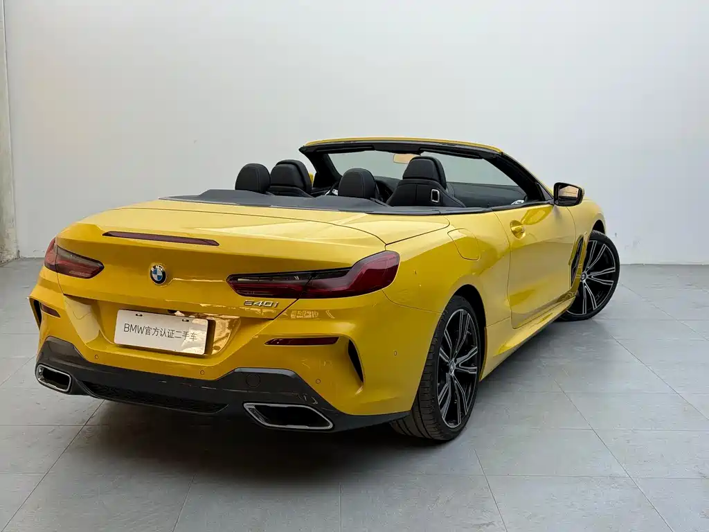 BMW 8 Series 840 i Convertible Coupe M Sport Package