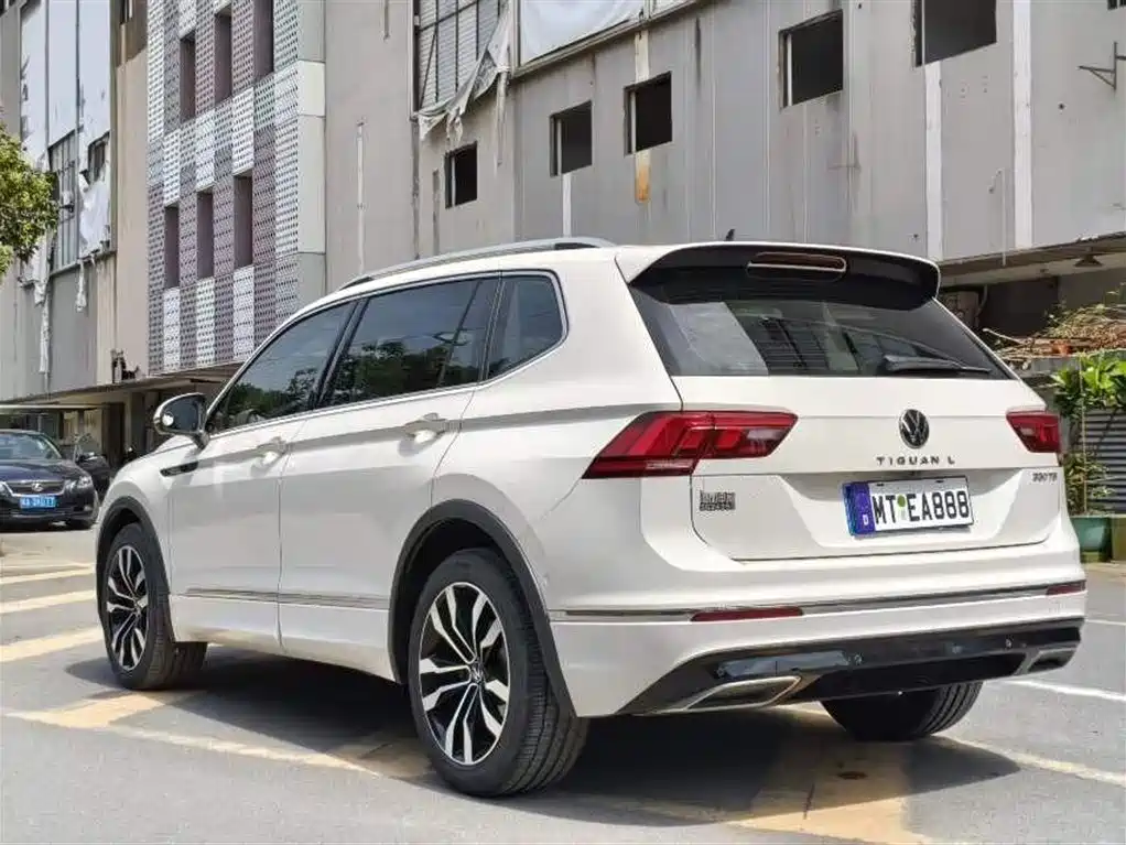 Tiguan L 330 TSI Auto 2 WD R-Line Premium