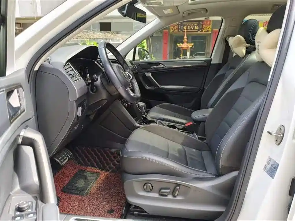Tiguan L 330 TSI Auto 2 WD R-Line Premium