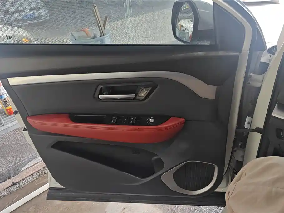 Haval H2 s 哈弗H2 s 2018款 红标 1.5 T 双离合风尚型