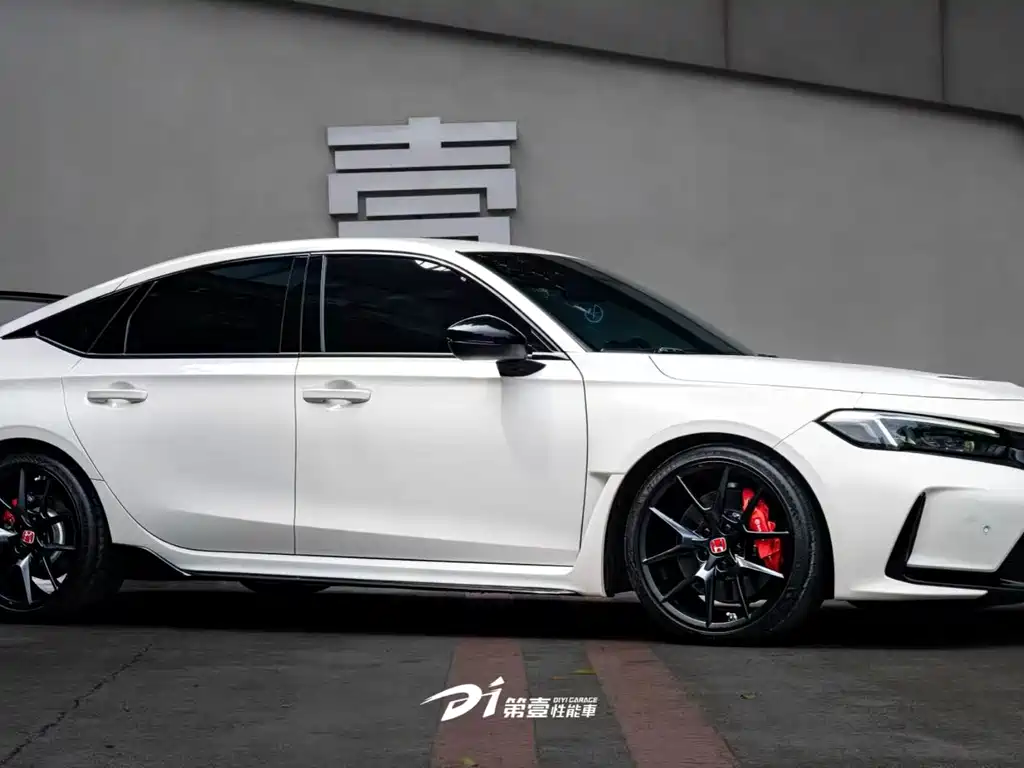 Civic (Import) 2.0 T 420 TURBO TYPE R