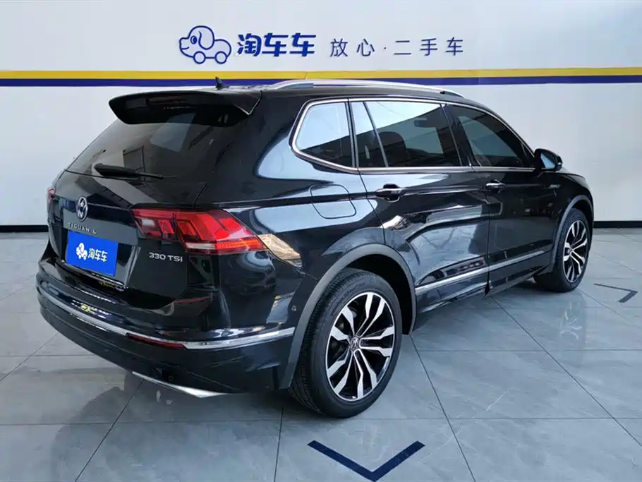 Tiguan L 330 TSI Auto 2 WD R-Line Premium