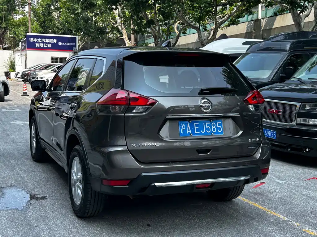 X-Trail 2.0 L XL Premium CVT 2 WD Connected Premium