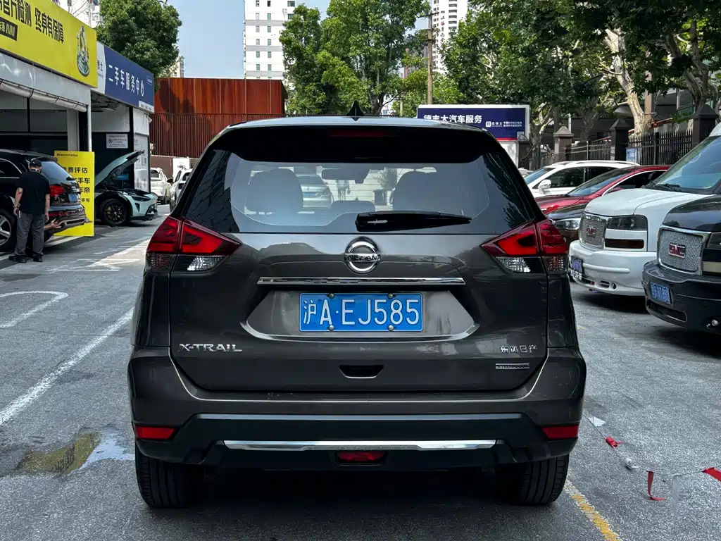 X-Trail 2.0 L XL Premium CVT 2 WD Connected Premium