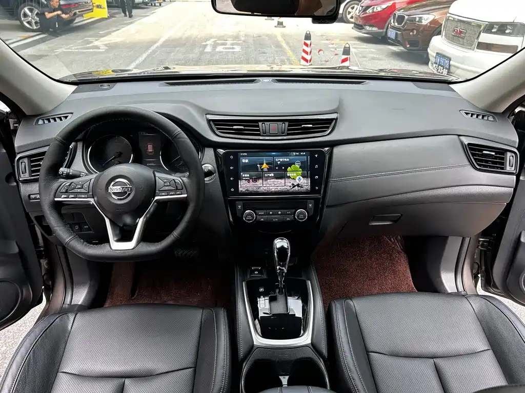 X-Trail 2.0 L XL Premium CVT 2 WD Connected Premium