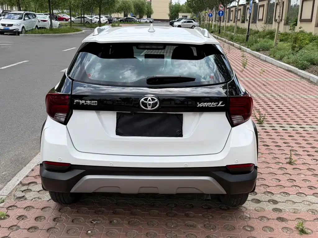 YARiS L Zhixuan 1.5 L CVT Luxury PLUS