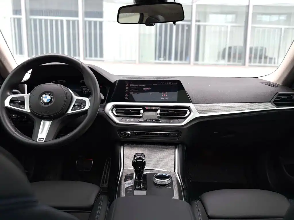 BMW 2 Series (Import) 225 i M Sport Night Package