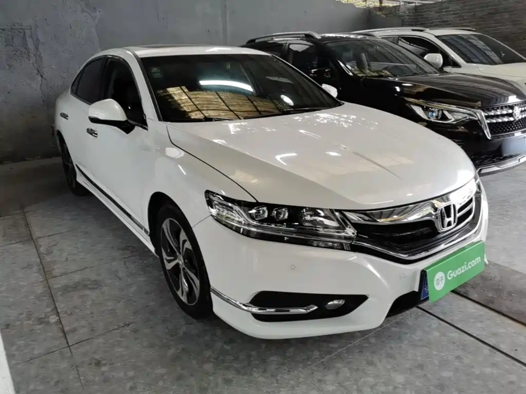 Spirior 2.4 L Distinguished
