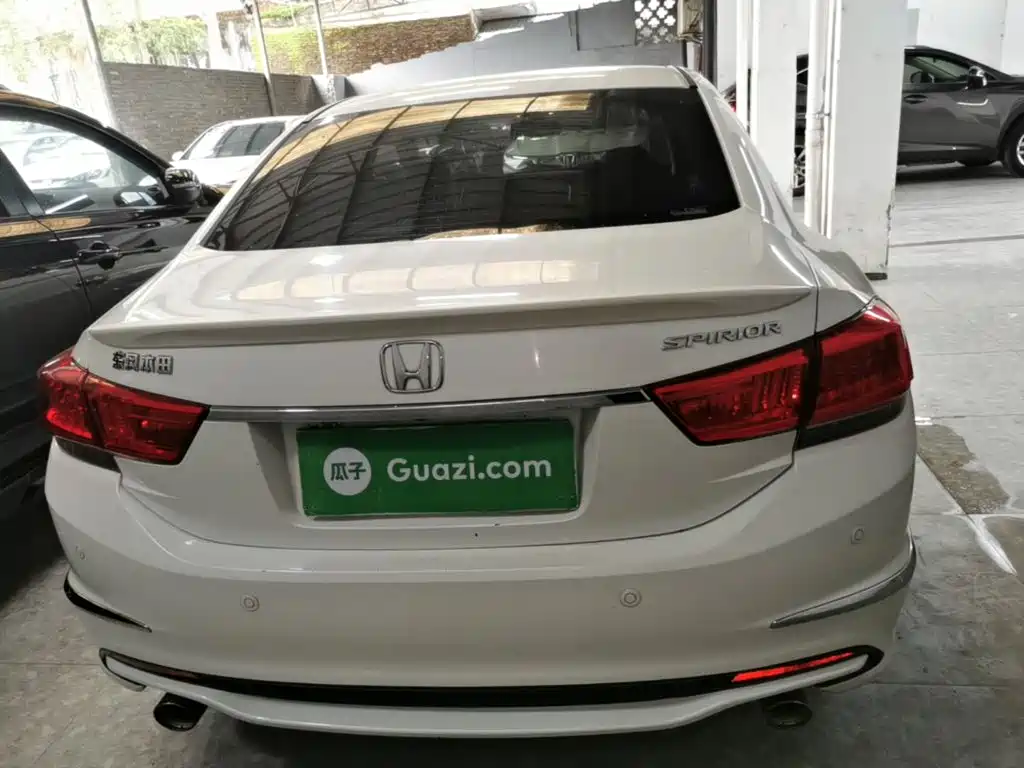 Spirior 2.4 L Distinguished