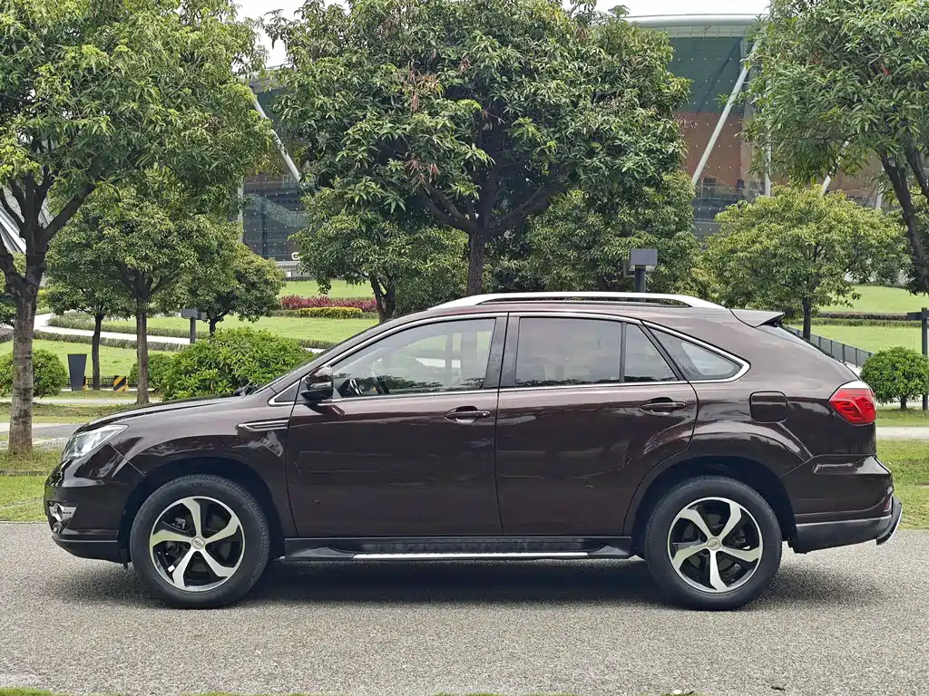 BYD S7 2.0 T Auto Distinguished